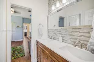 1928 Water Ridge Dr, Weston, FL 33326 - Photo 35