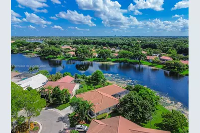 1928 Water Ridge Dr, Weston, FL 33326 - Photo 71
