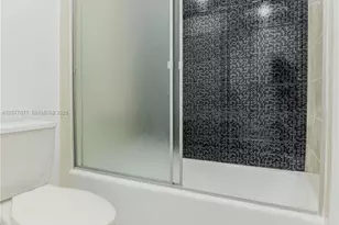 19390 Collins Ave, Sunny Isles Beach, FL 33160 - Photo 27