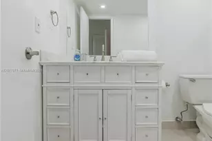 19390 Collins Ave, Sunny Isles Beach, FL 33160 - Photo 25
