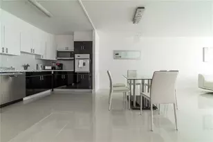 19390 Collins Ave, Sunny Isles Beach, FL 33160 - Photo 11