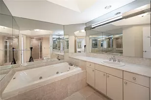 2000 Island Blvd, Aventura, FL 33160 - Photo 11