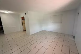 5715 Hayes St, Hollywood, FL 33021 - Photo 9