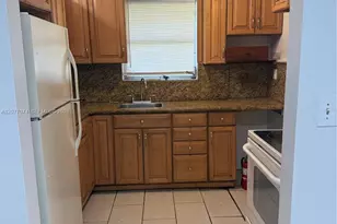 5715 Hayes St, Hollywood, FL 33021 - Photo 5