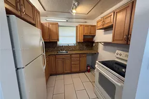 5715 Hayes St, Hollywood, FL 33021 - Photo 7