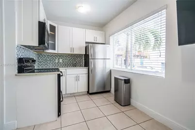 6971 Carlyle Ave #102, Miami Beach, FL 33141 - Photo 5