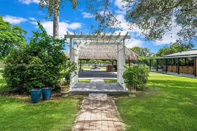 15290 SW 200th St, Miami, FL 33187 - Photo 43
