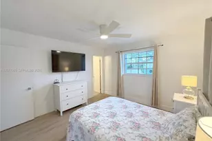 7111 Charleston St, Hollywood, FL 33024 - Photo 9