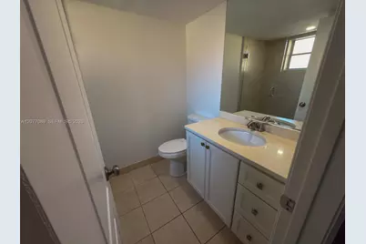 9937 Three Lakes Cir #14d, Boca Raton, FL 33428 - Photo 11