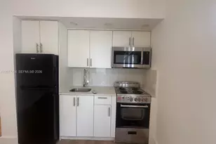 2000 Monroe St, Hollywood, FL 33020 - Photo 3