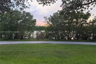 1880 Sweetbay Way, Hollywood, FL 33019 - Photo 31