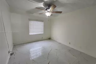 160 Cypress Club Dr, Pompano Beach, FL 33060 - Photo 11