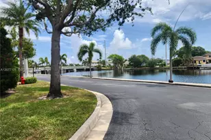 160 Cypress Club Dr, Pompano Beach, FL 33060 - Photo 21