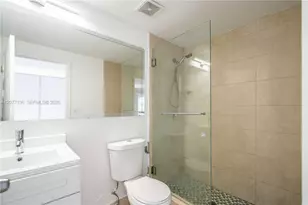 6971 Carlyle Ave, Miami Beach, FL 33141 - Photo 11