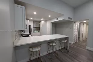 40 NW 76th Ave, Plantation, FL 33324 - Photo 11