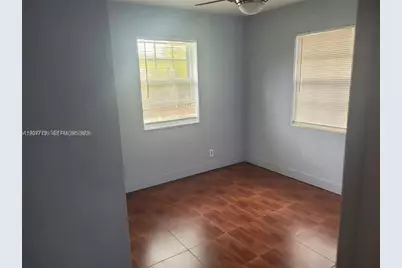 401 SW 4th Terrace #403, Hallandale Beach, FL 33009 - Photo 13