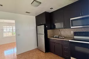 401 SW 4th Terrace, Hallandale Beach, FL 33009 - Photo 5
