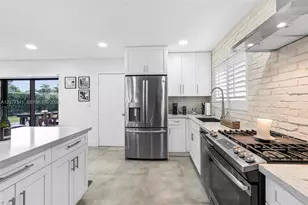 5210 SW 128th Ct, Miami, FL 33175 - Photo 13