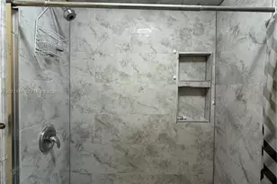 1001 S 27th Ave, Hollywood, FL 33020 - Photo 15