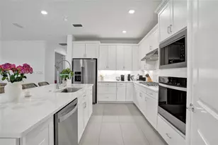 2357 Rollingwood Ct, Oakland Park, FL 33309 - Photo 19