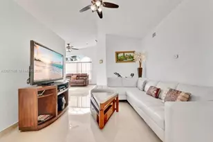 8021 SW 158th Pl, Miami, FL 33193 - Photo 11