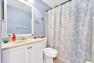 8021 SW 158th Pl, Miami, FL 33193 - Photo 23