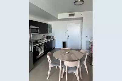 90 SW 3rd St #1909, Miami, FL 33130 - Photo 3