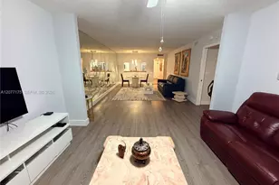 10847 W Clairmont Cir, Tamarac, FL 33321 - Photo 13