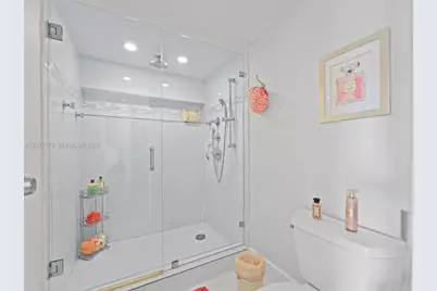 16546 NE 26th Ave #4G, North Miami Beach, FL 33160 - Photo 33
