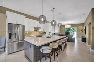13993 N Cypress Cove Cir, Davie, FL 33325 - Photo 7