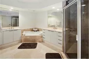 15051 Royal Oaks Ln, North Miami, FL 33181 - Photo 9