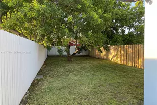 7021 SW 22nd St, Miami, FL 33155 - Photo 7