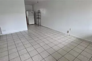 664 W 29th St, Hialeah, FL 33012 - Photo 11