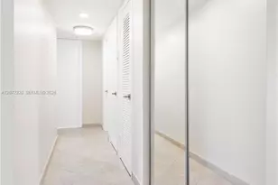 16740 NE 9th Ave, North Miami Beach, FL 33162 - Photo 9