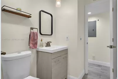 6538 NW 170th Ter, Hialeah, FL 33015 - Photo 19