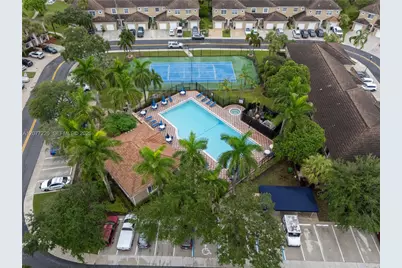 762 SW 122nd Ter, Pembroke Pines, FL 33025 - Photo 47
