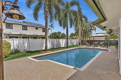 741 SW 100th Ter, Pembroke Pines, FL 33025 - Photo 23