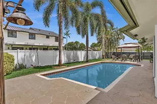 741 SW 100th Terrace, Pembroke Pines, FL 33025 - Photo 23
