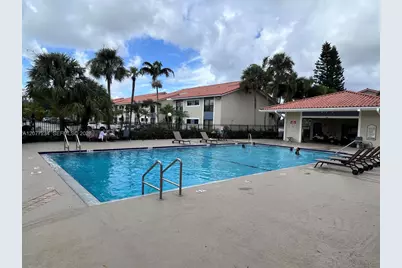 1525 Lake Crystal Dr #D, West Palm Beach, FL 33411 - Photo 13