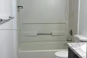 15221 SW 80th St, Miami, FL 33193 - Photo 13