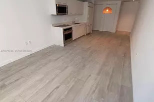 55 SW 9th St, Miami, FL 33130 - Photo 13