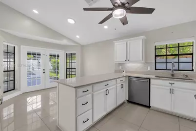 1486 Hyde Park Dr, Other City - In The State Of Florida, FL 32792 - Photo 9