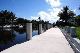 2119 NE 44th St, Lighthouse Point, FL 33064 - Photo 21