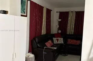 1838 NW 18th St, Miami, FL 33125 - Photo 15