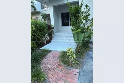 226 Sea View Dr #105, Key Biscayne, FL 33149 - Photo 1