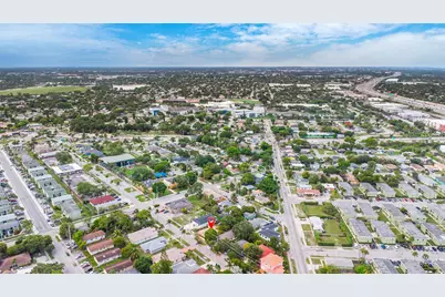 2420 NW 22nd Rd, Fort Lauderdale, FL 33311 - Photo 31