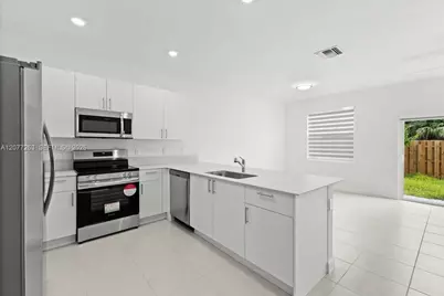35779 SW 178th Ct, Miami, FL 33034 - Photo 5