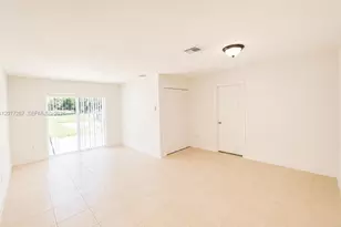 20674 NW 38th Ave, Miami Gardens, FL 33055 - Photo 5