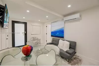 52 NE 47th St, Miami, FL 33137 - Photo 47