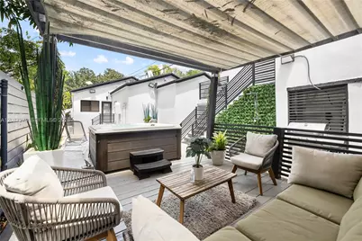 52 NE 47th St, Miami, FL 33137 - Photo 37